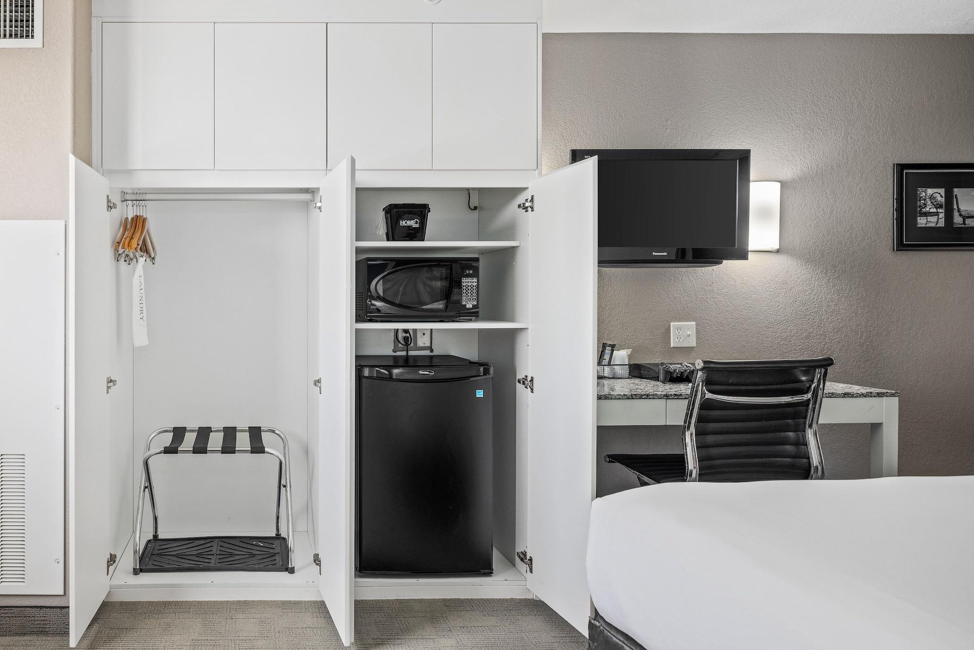 Home Inn Medicine Hat Buitenkant foto
